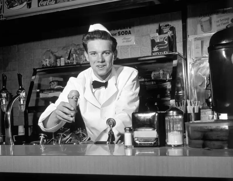 Les Soda Jerk servaient des coupes glacées et des malts